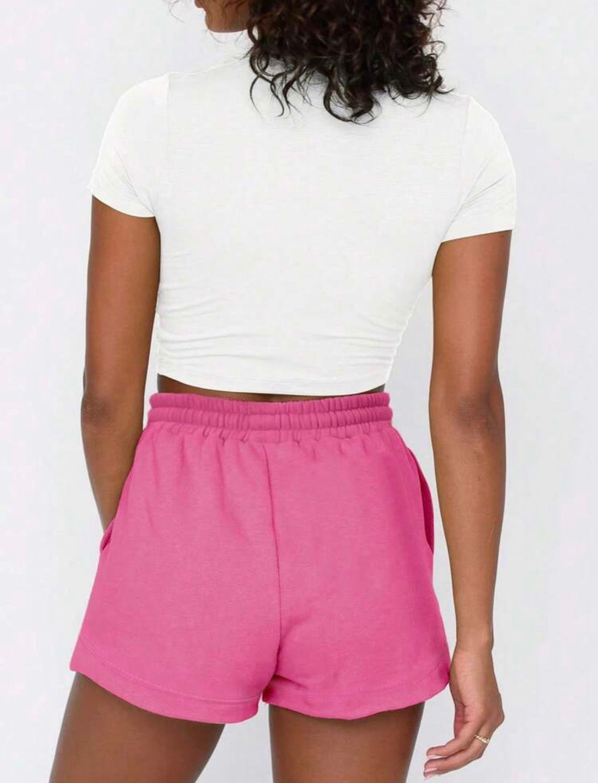 Ensemble Femme Décontracté – T-shirt Imprimé et Short Assorti